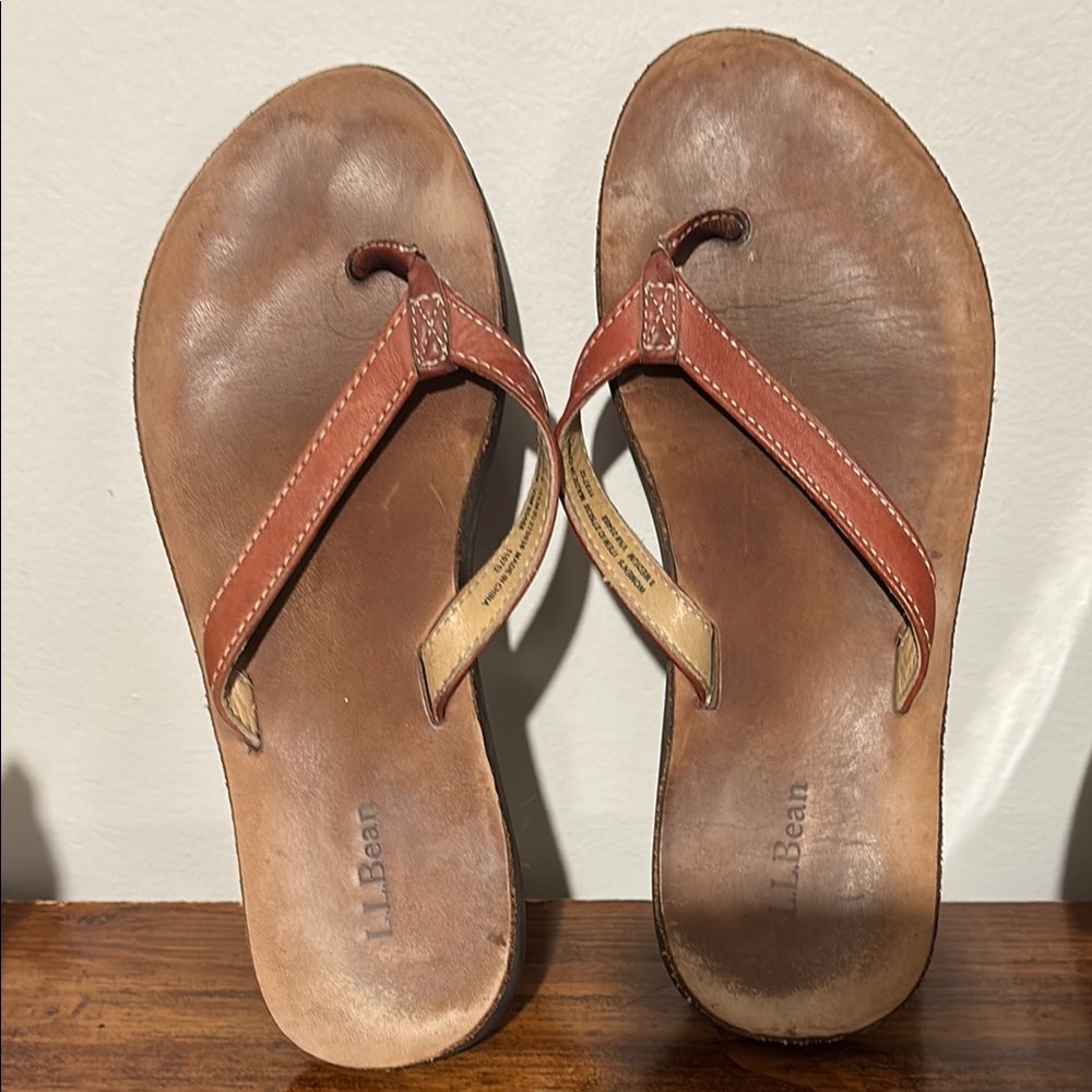 L.L. Bean Tan Leather Sandals size 8